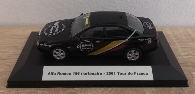 Alfa Roméo 166 partenaire Tour de France 2001